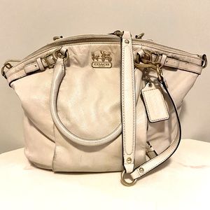 Coach crossbody bag. For those looking for a deal.